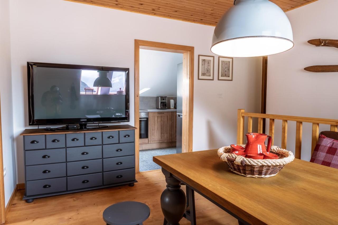 Appartement Hisa Lojz à Zaga Extérieur photo